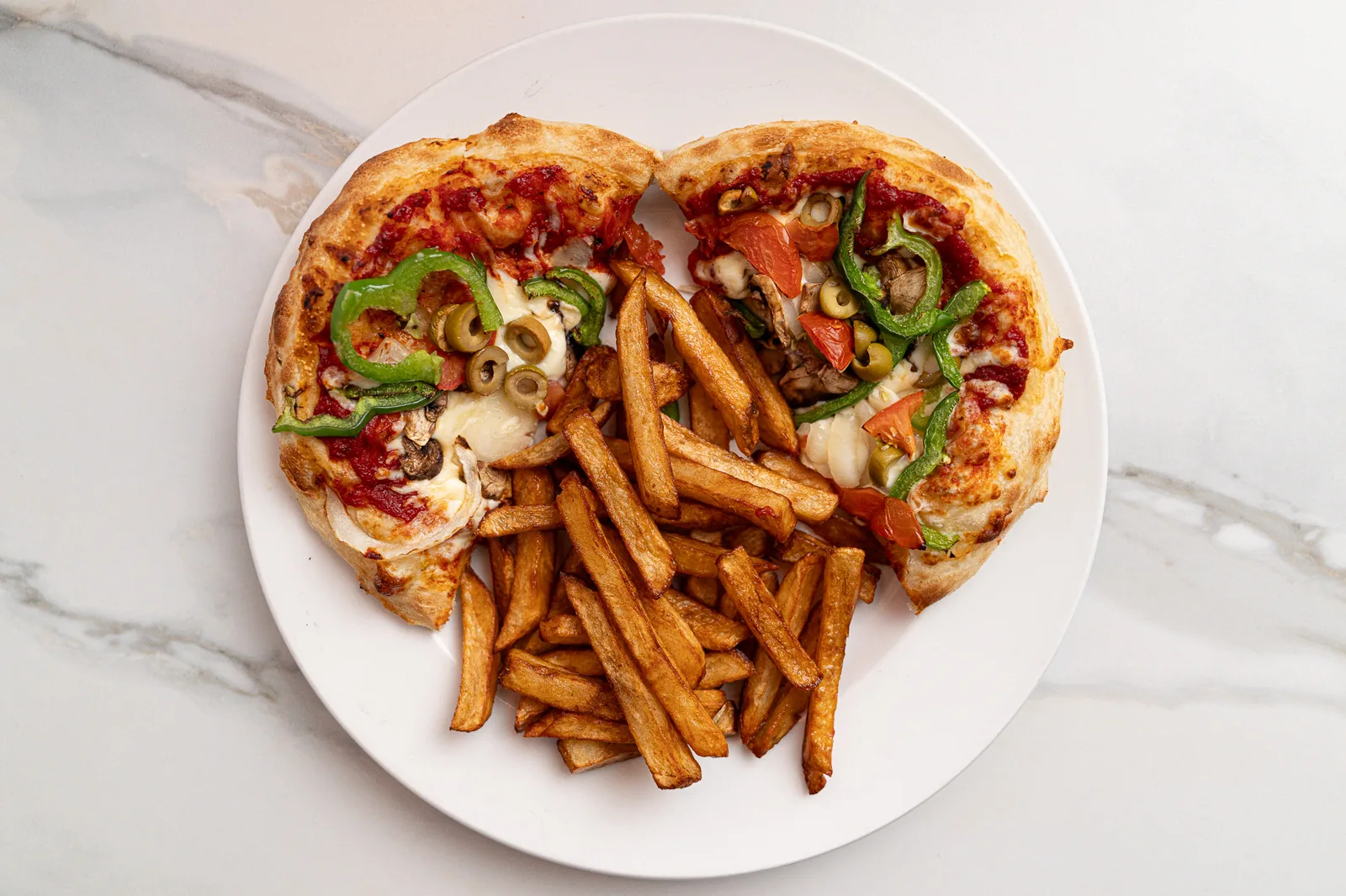 Pizza et frites — Restaurant Le Moulin